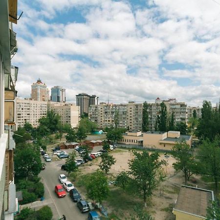 Apartment Near Dream Town Kiev Extérieur photo